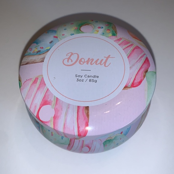 🍩 Donut Soy Candle w Decorative Tin Fresh Picked - Picture 1 of 9